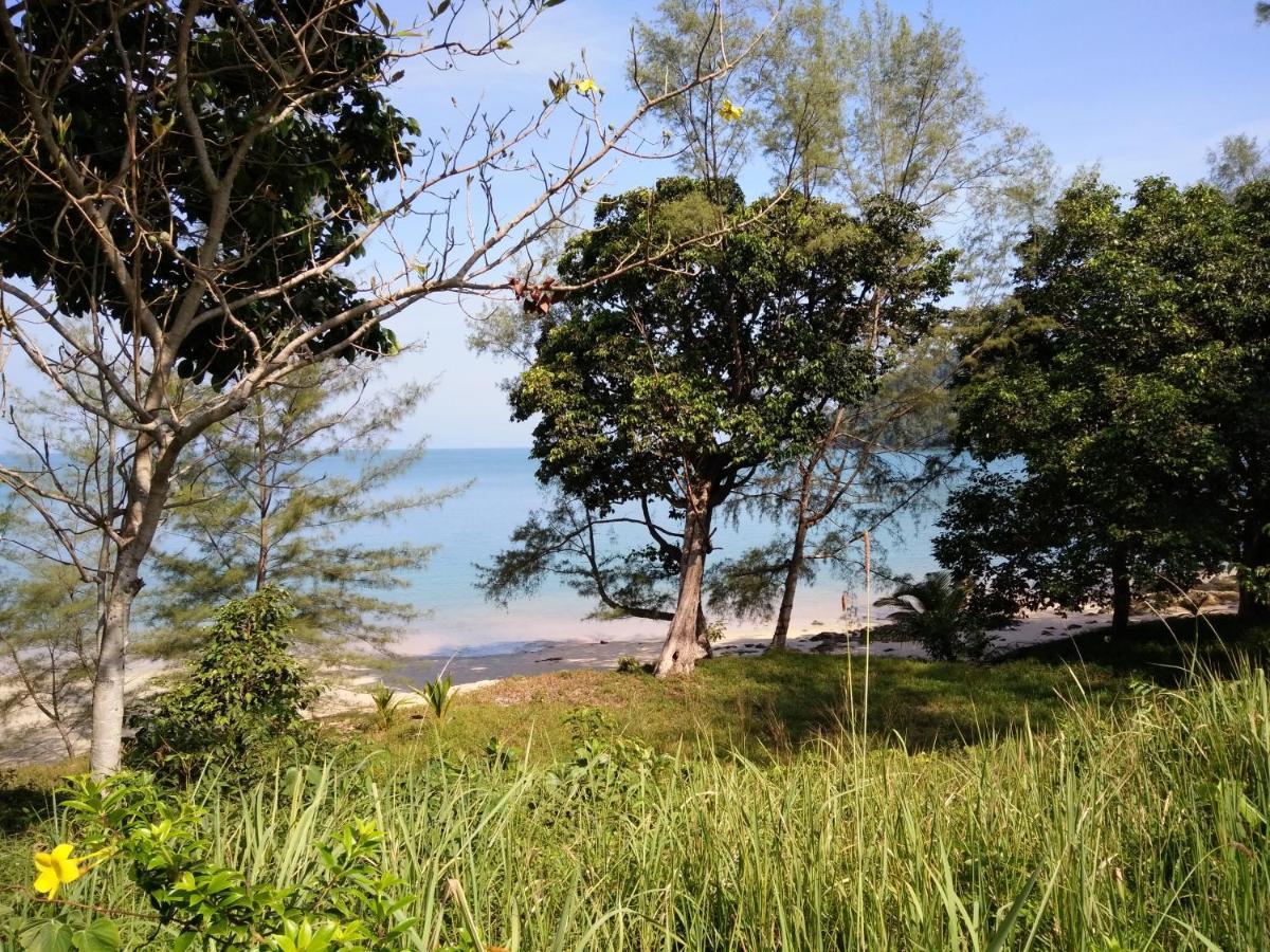 Jansom Bungalow 2 Koh Phayam Buitenkant foto