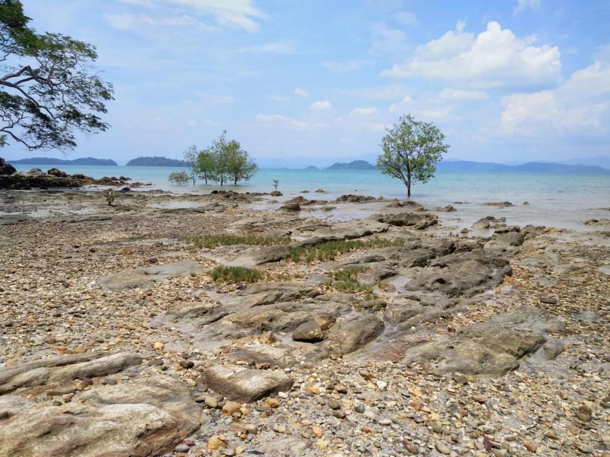 Jansom Bungalow 2 Koh Phayam Buitenkant foto